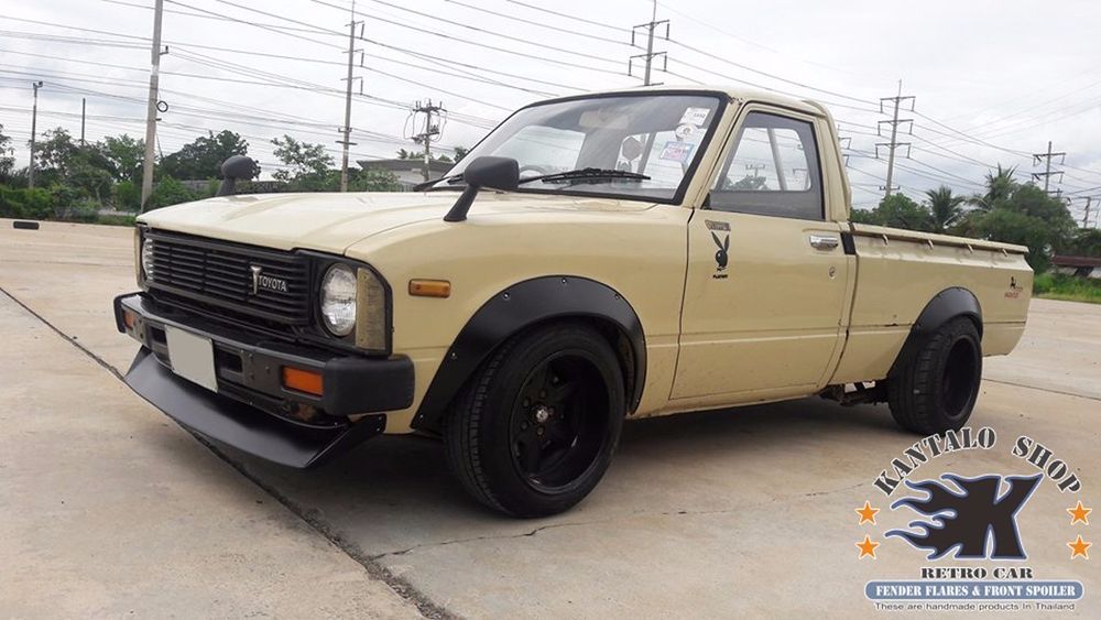 Toyota Hilux RN30 RN40 chassis body workshop manual USED - sagin